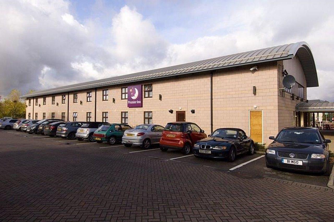 Premier Inn Manchester Cheadle  Exterior foto