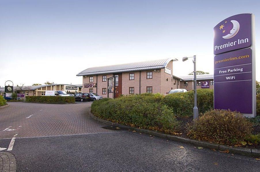 Premier Inn Manchester Cheadle  Exterior foto